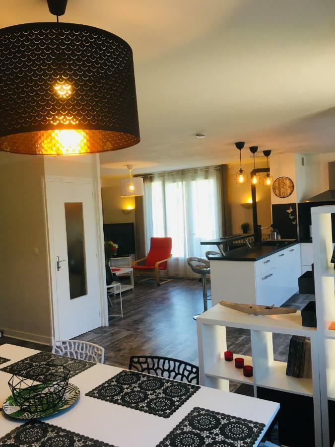 Villa Manuela Gannat Exteriör bild